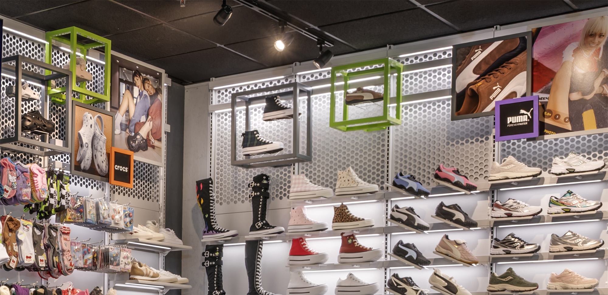 journeys-easton rose frames